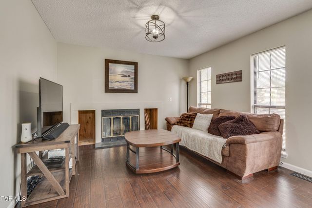1981 Michael Drive, Johnson City, TN 37604