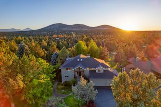 1927 Mountain Quail Drive, Redmond, OR 97756