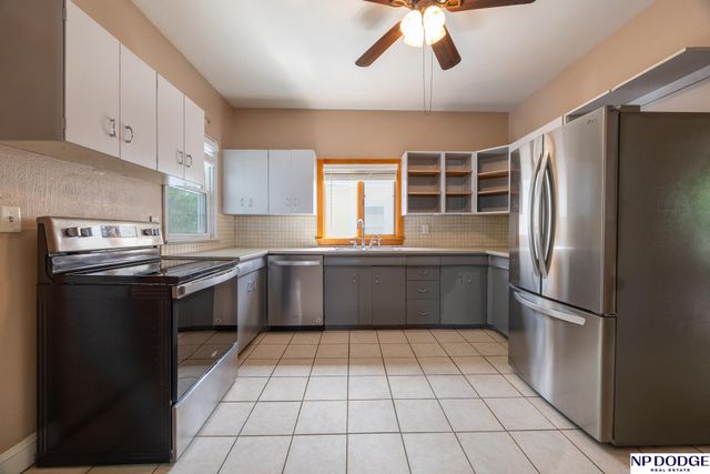 2916 Vine Street, Lincoln, NE 68503