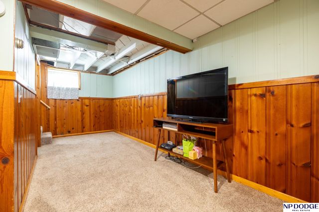 2916 Vine Street, Lincoln, NE 68503