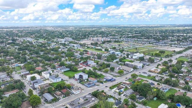 1261 NW 59th Street, Miami, FL 33142