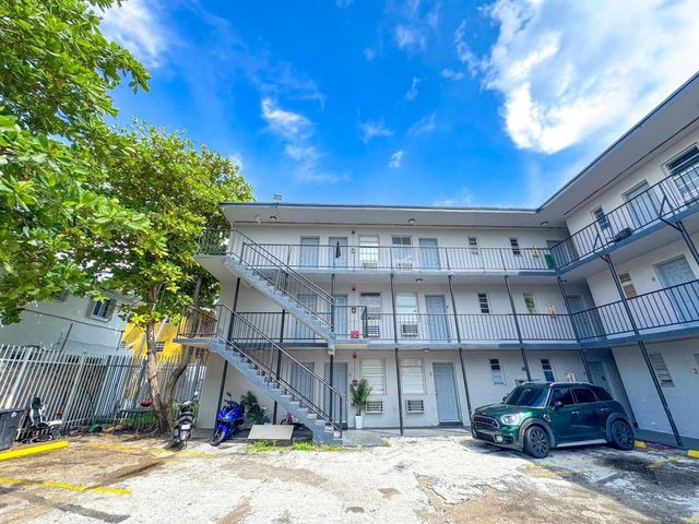 1261 NW 59th Street, Miami, FL 33142