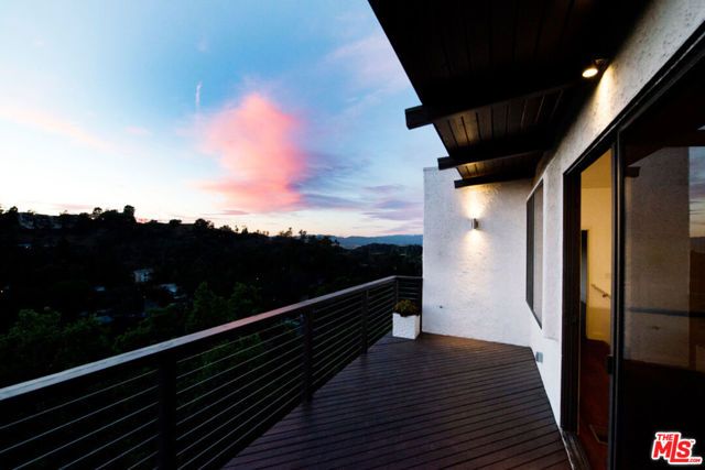 2013 Cyprean Drive, Los Angeles, CA 90046