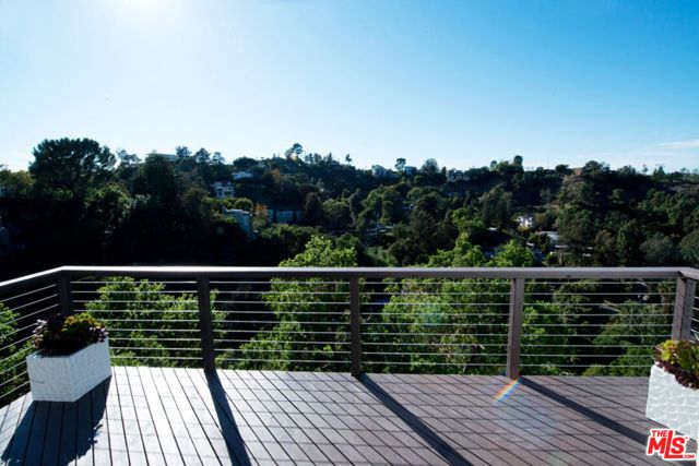 2013 Cyprean Drive, Los Angeles, CA 90046