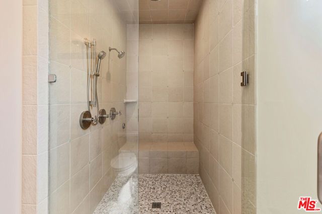 2013 Cyprean Drive, Los Angeles, CA 90046