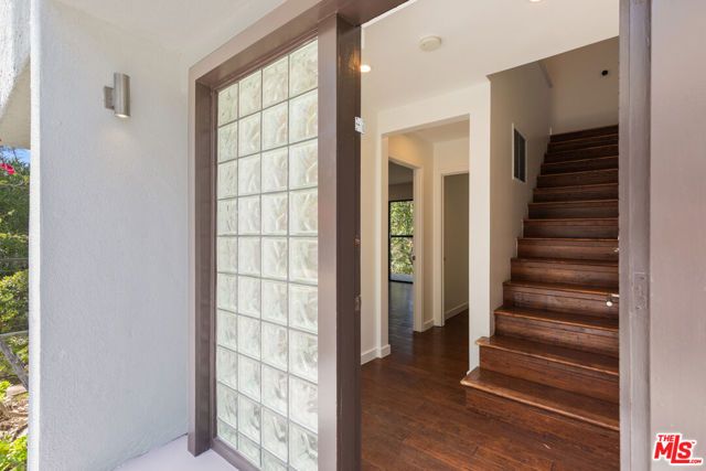 2013 Cyprean Drive, Los Angeles, CA 90046
