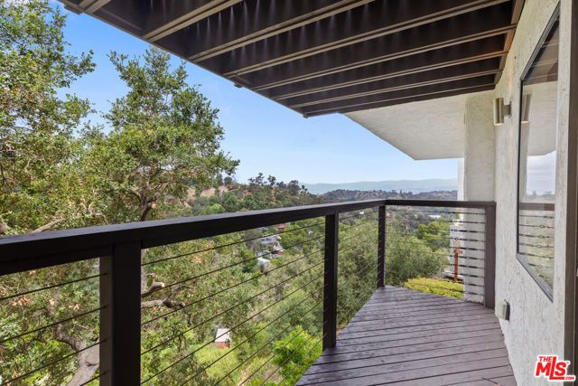 2013 Cyprean Drive, Los Angeles, CA 90046