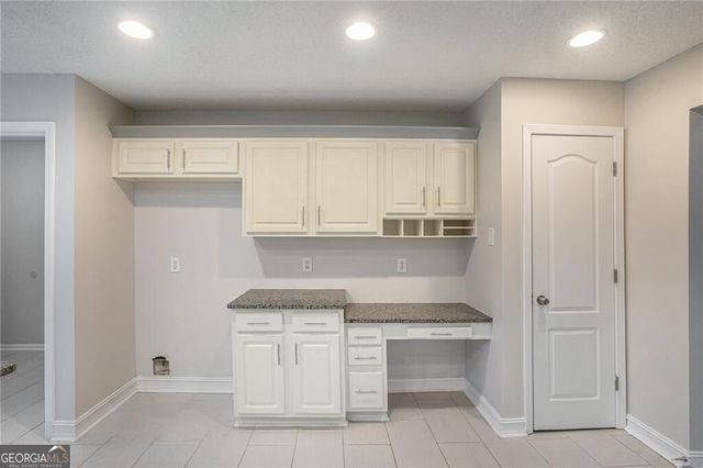 322 Fernhill Court, Jonesboro, GA 30236