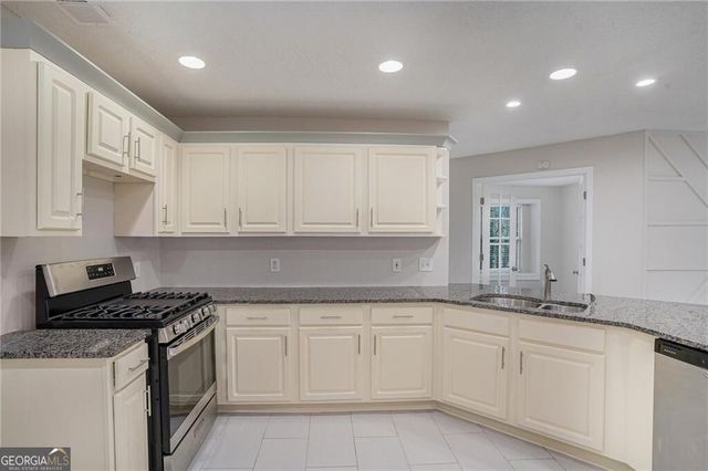 322 Fernhill Court, Jonesboro, GA 30236