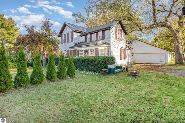 224 E Newark Street, Ithaca, MI 48847