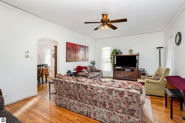 224 E Newark Street, Ithaca, MI 48847