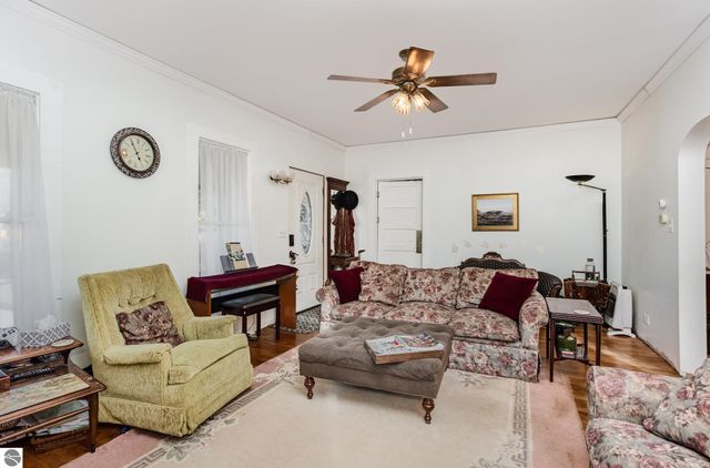 224 E Newark Street, Ithaca, MI 48847