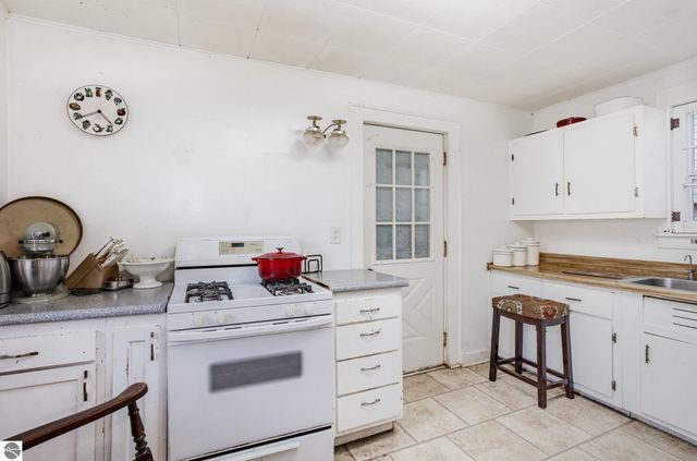 224 E Newark Street, Ithaca, MI 48847