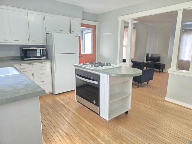 321 Rice Ave, Bayfield, WI 54814