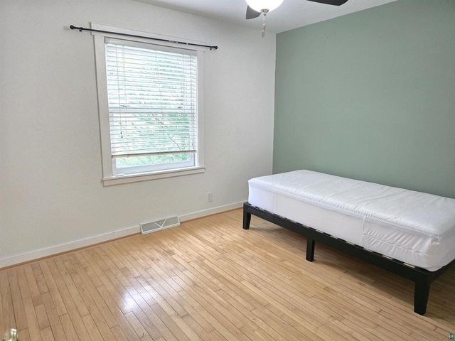 321 Rice Ave, Bayfield, WI 54814