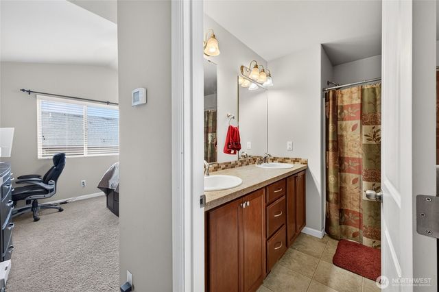 17512 93rd Avenue Ct E, Puyallup, WA 98375