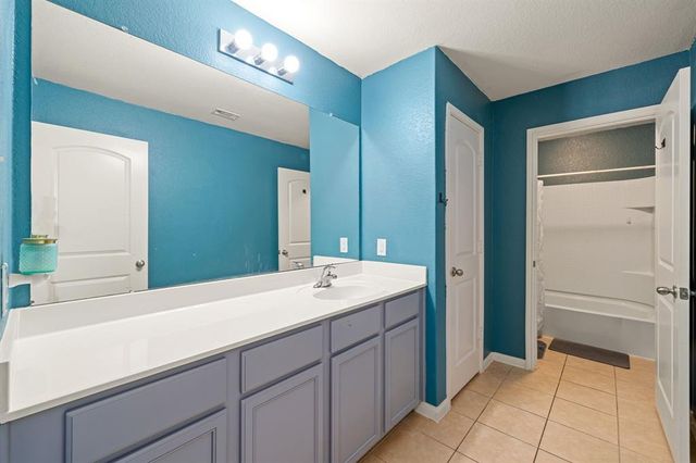 1331 Diamond Drape Drive, Rosharon, TX 77583