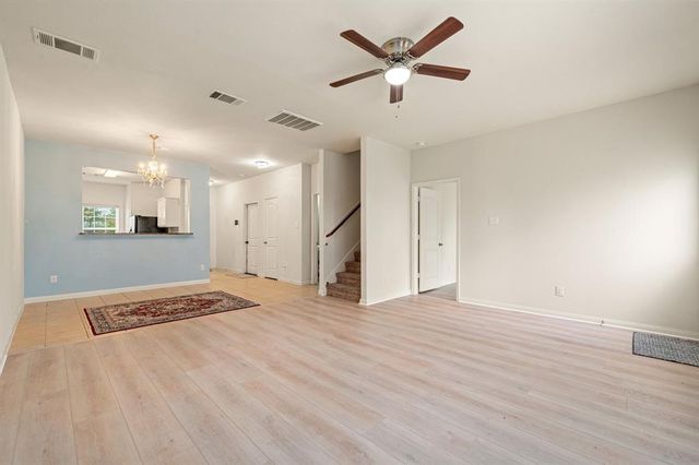 1331 Diamond Drape Drive, Rosharon, TX 77583