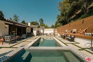 3242 Berry Drive, Los Angeles, CA 91604