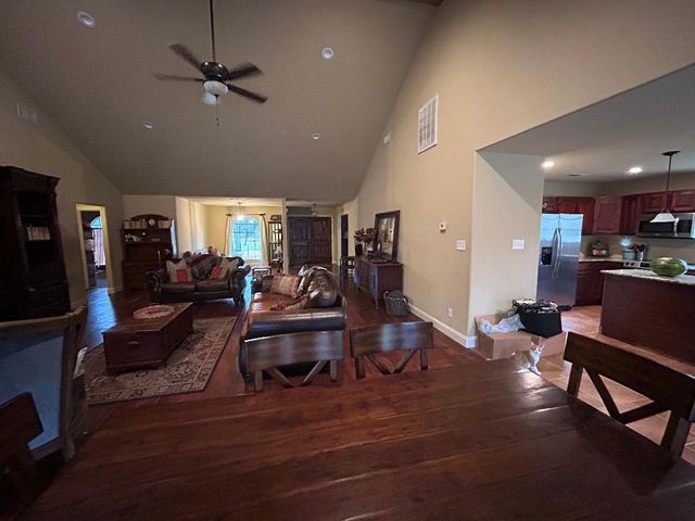 2460 Vz County Road 2313, Eustace, TX 75124