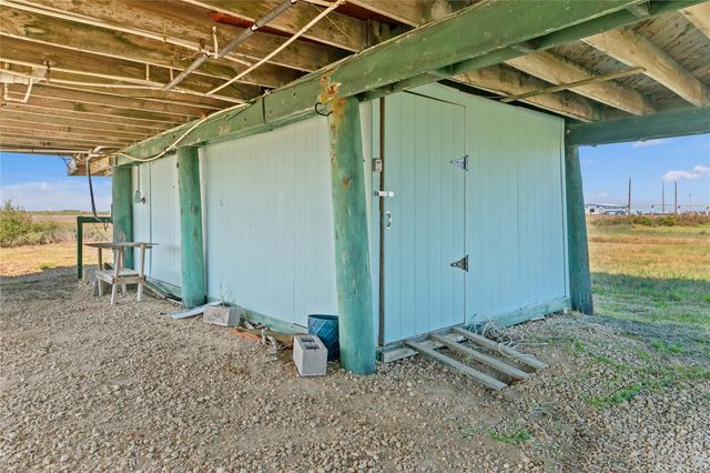 910 Monument Drive, Surfside Beach, TX 77541