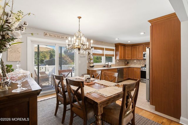 55 Cherry Tree Farm Road, Middletown, NJ 07748