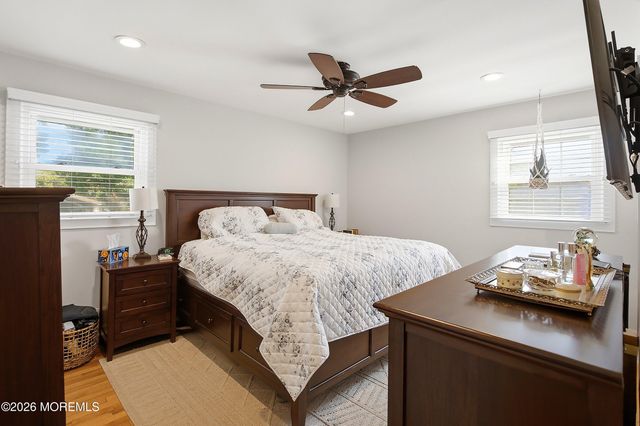 55 Cherry Tree Farm Road, Middletown, NJ 07748