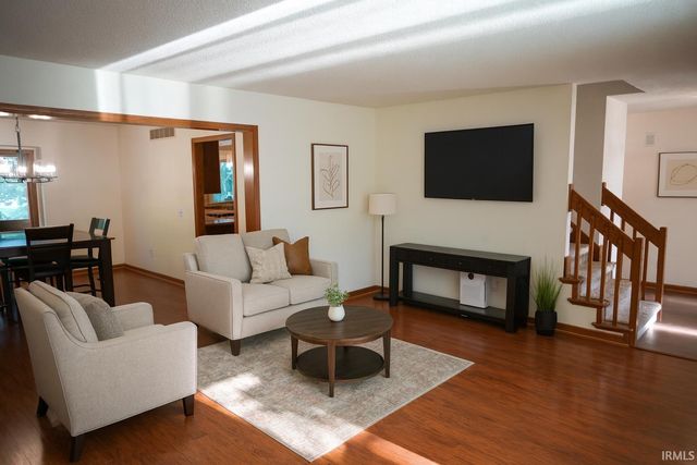 2436 WINDSONG Court, Fort Wayne, IN 46804