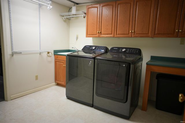 2436 WINDSONG Court, Fort Wayne, IN 46804