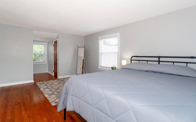 1723 Hawthorne Road, Grosse Pointe Woods, MI 48236