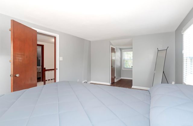1723 Hawthorne Road, Grosse Pointe Woods, MI 48236