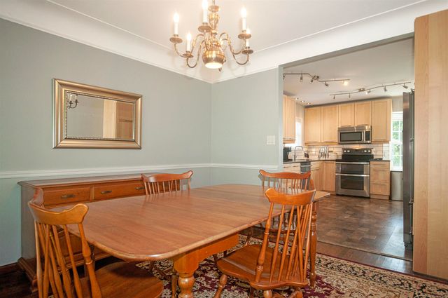 1723 Hawthorne Road, Grosse Pointe Woods, MI 48236