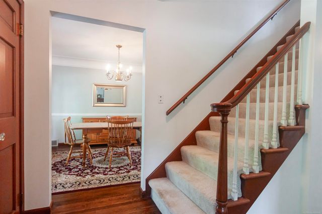 1723 Hawthorne Road, Grosse Pointe Woods, MI 48236