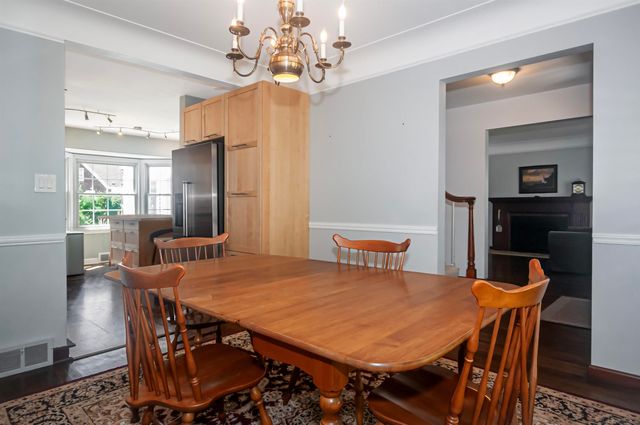 1723 Hawthorne Road, Grosse Pointe Woods, MI 48236