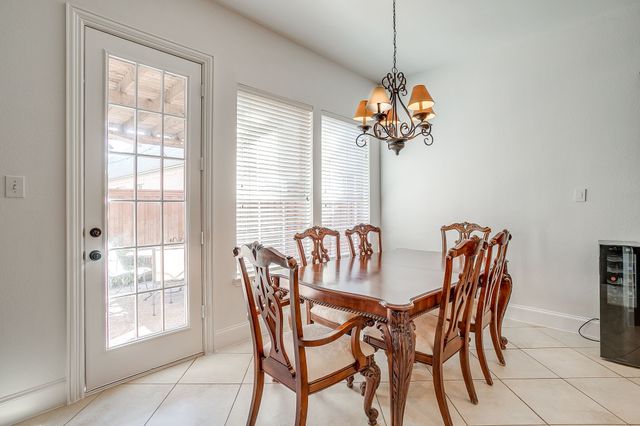 8216 Dogwood Lane, Irving, TX 75063