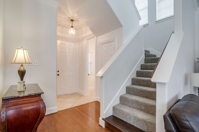 8216 Dogwood Lane, Irving, TX 75063