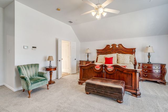 8216 Dogwood Lane, Irving, TX 75063