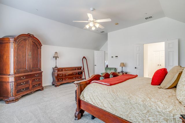 8216 Dogwood Lane, Irving, TX 75063