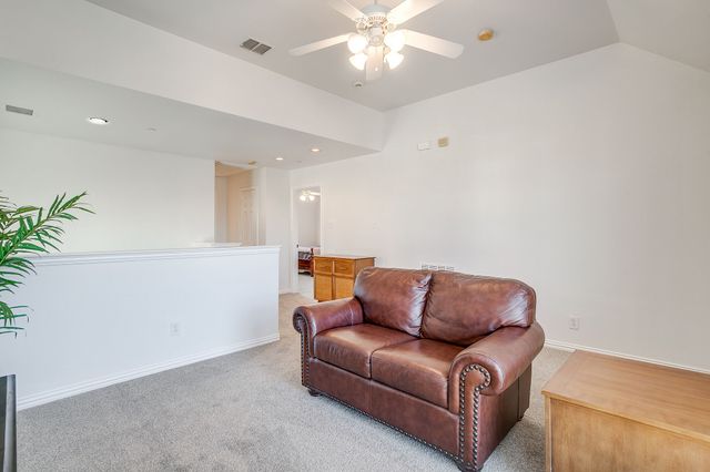 8216 Dogwood Lane, Irving, TX 75063