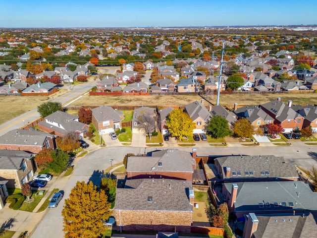 8216 Dogwood Lane, Irving, TX 75063