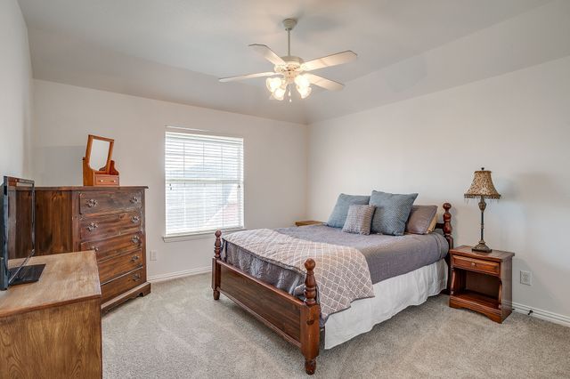 8216 Dogwood Lane, Irving, TX 75063