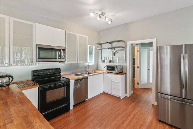 12955 NE 11th Ave, North Miami, FL 33161