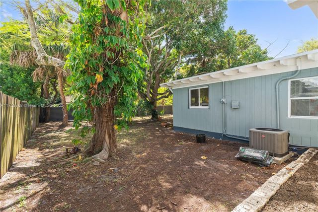 12955 NE 11th Ave, North Miami, FL 33161