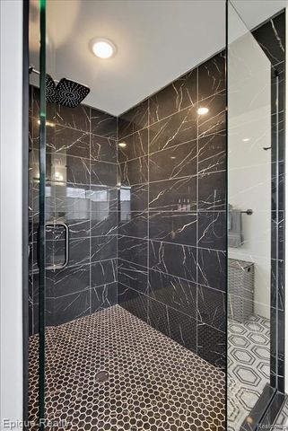 24603 Callaway Drive, Macomb, MI 48042