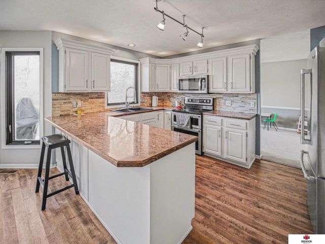 3800 W Springview Road, Lincoln, NE 68522