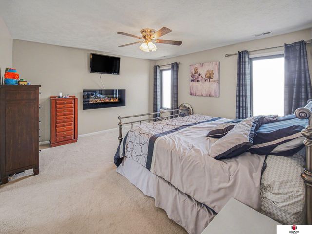 3800 W Springview Road, Lincoln, NE 68522