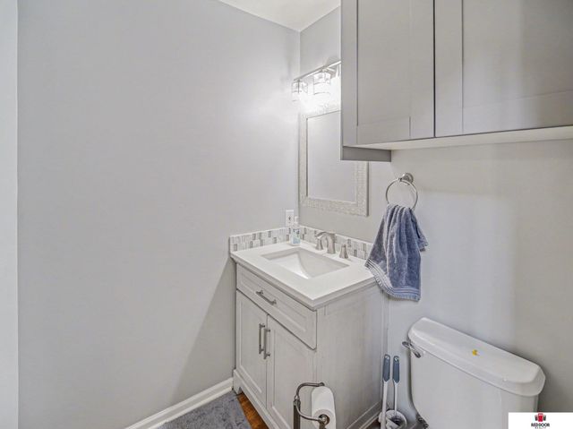 3800 W Springview Road, Lincoln, NE 68522