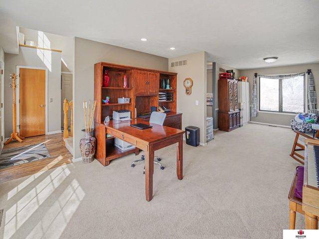 3800 W Springview Road, Lincoln, NE 68522