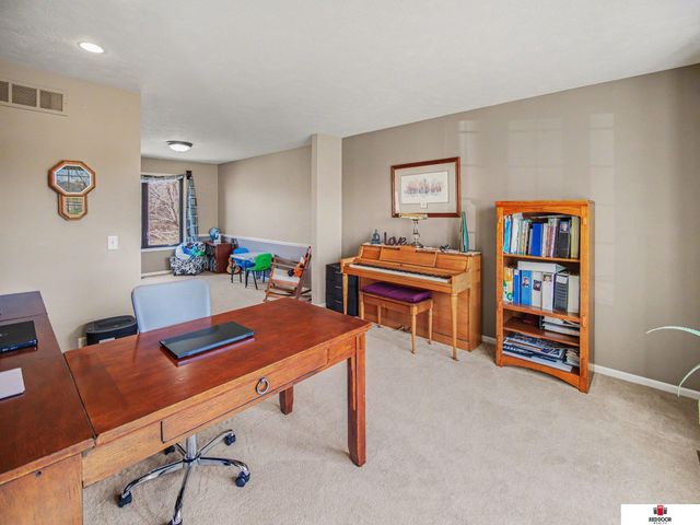 3800 W Springview Road, Lincoln, NE 68522