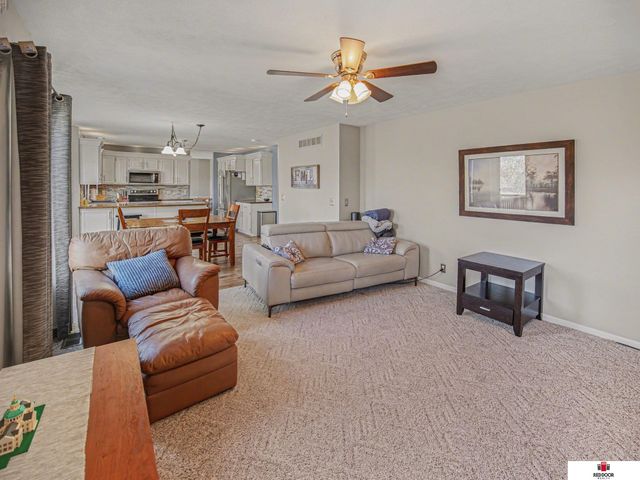 3800 W Springview Road, Lincoln, NE 68522